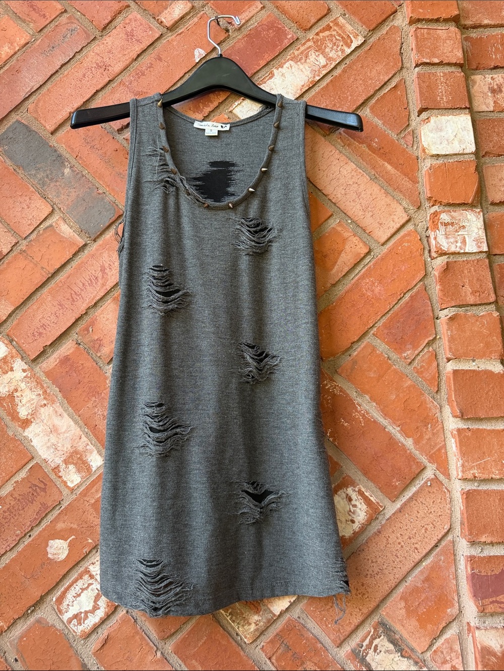 Double Zero Distressed Gray Sleeveless Tank - Size small - NWOT